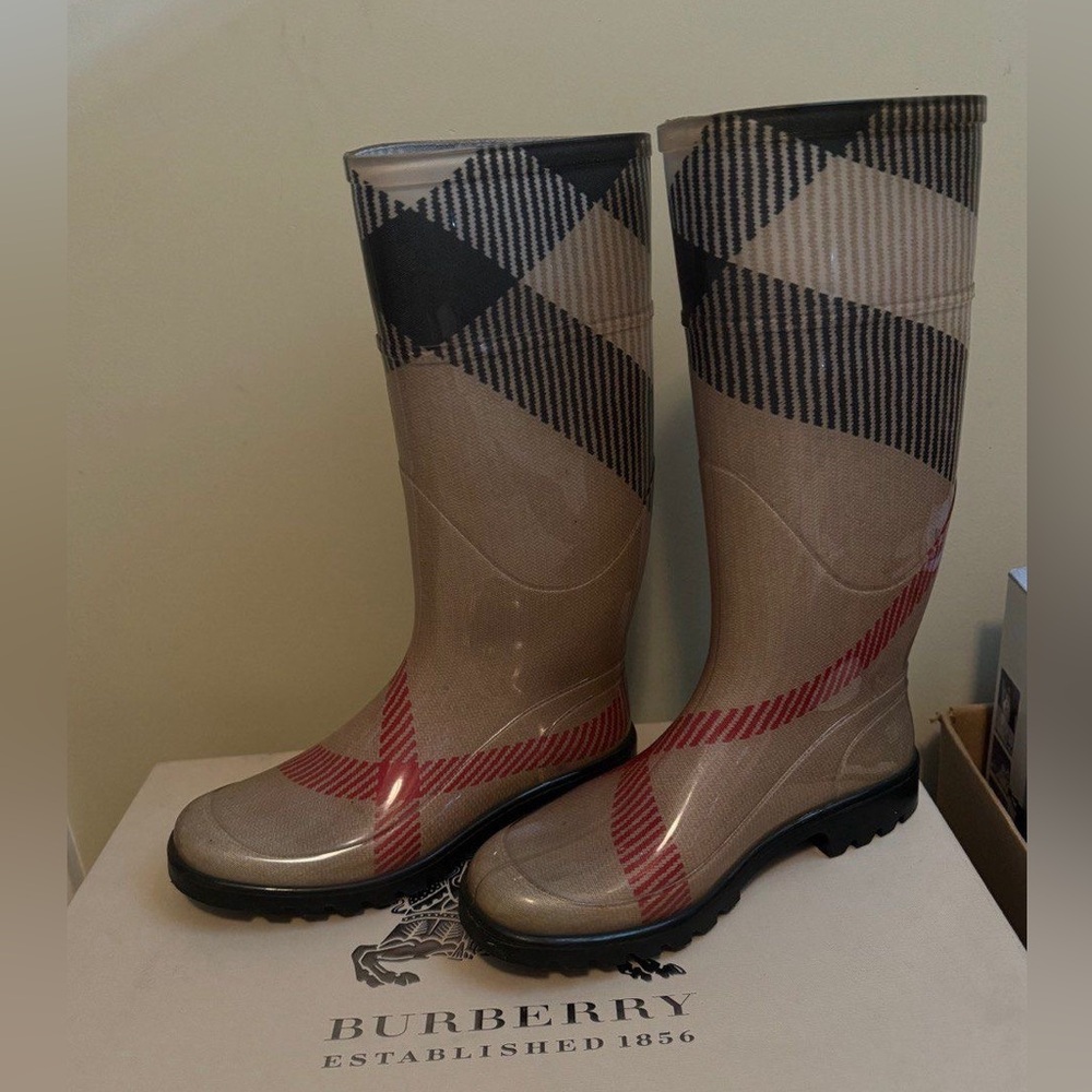 Burberry Rainboots